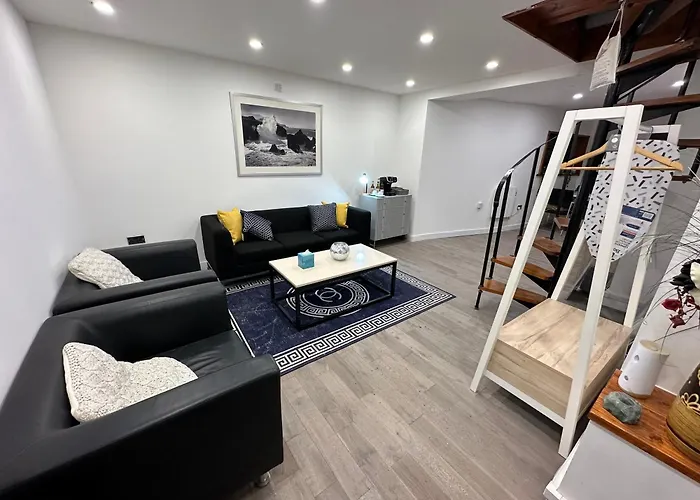 New York Style, Central, Canal River Don, 2 Levels, 6Pp, Free Parking, 5G Wifi