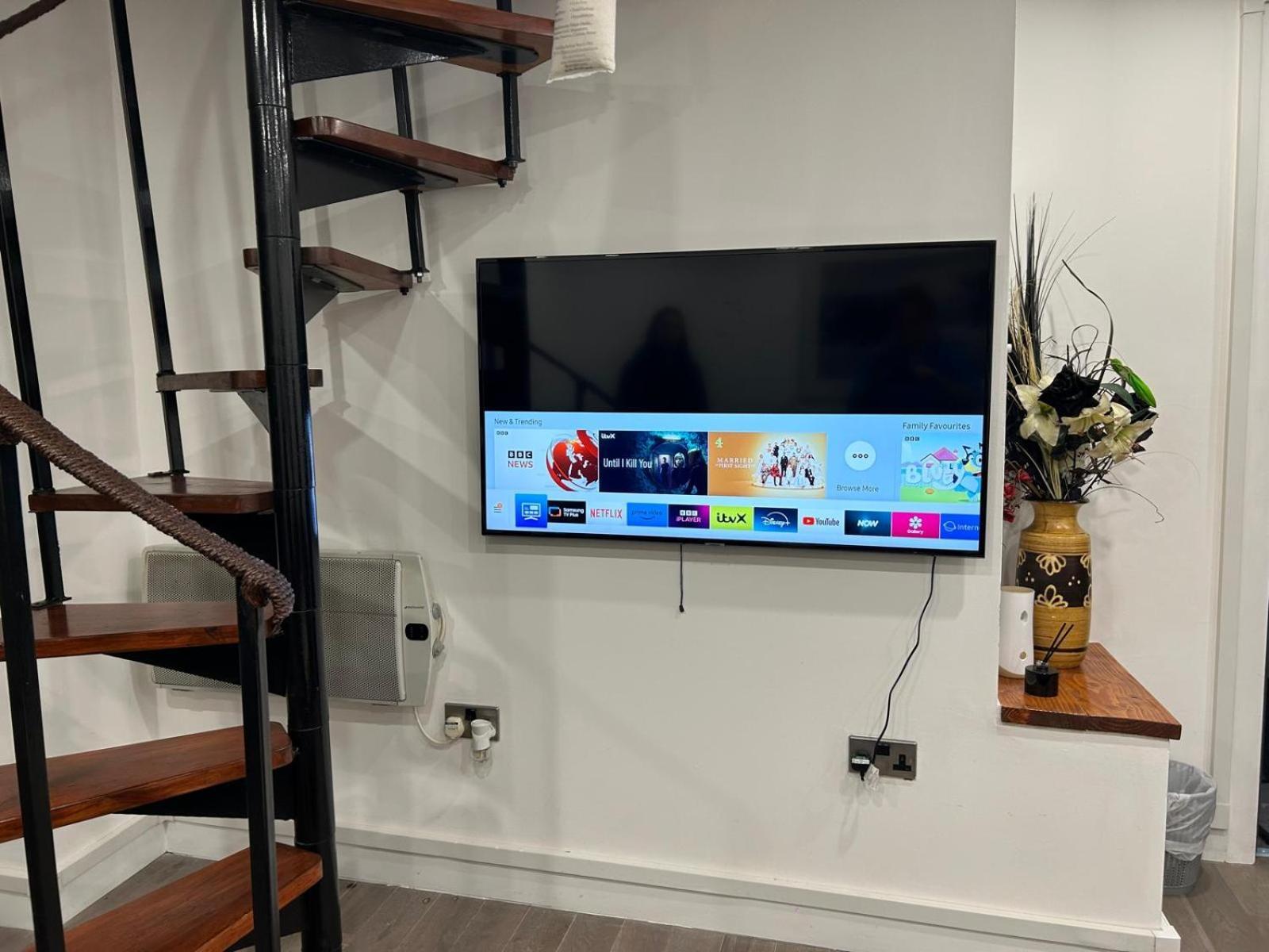 Apartment New York Style, Central, Canal River Don, 2 Levels, 6pp, Free Parking, 5g Wifi Sheffield
