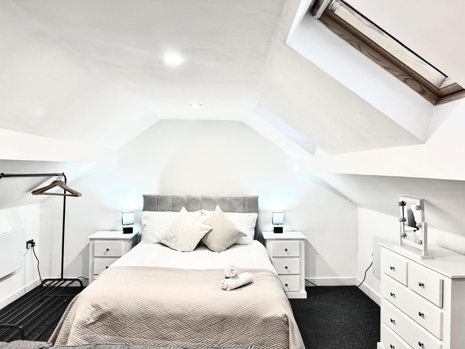 New York Style, Central, Canal River Don, 2 Levels, 6pp, Free Parking, 5g Wifi