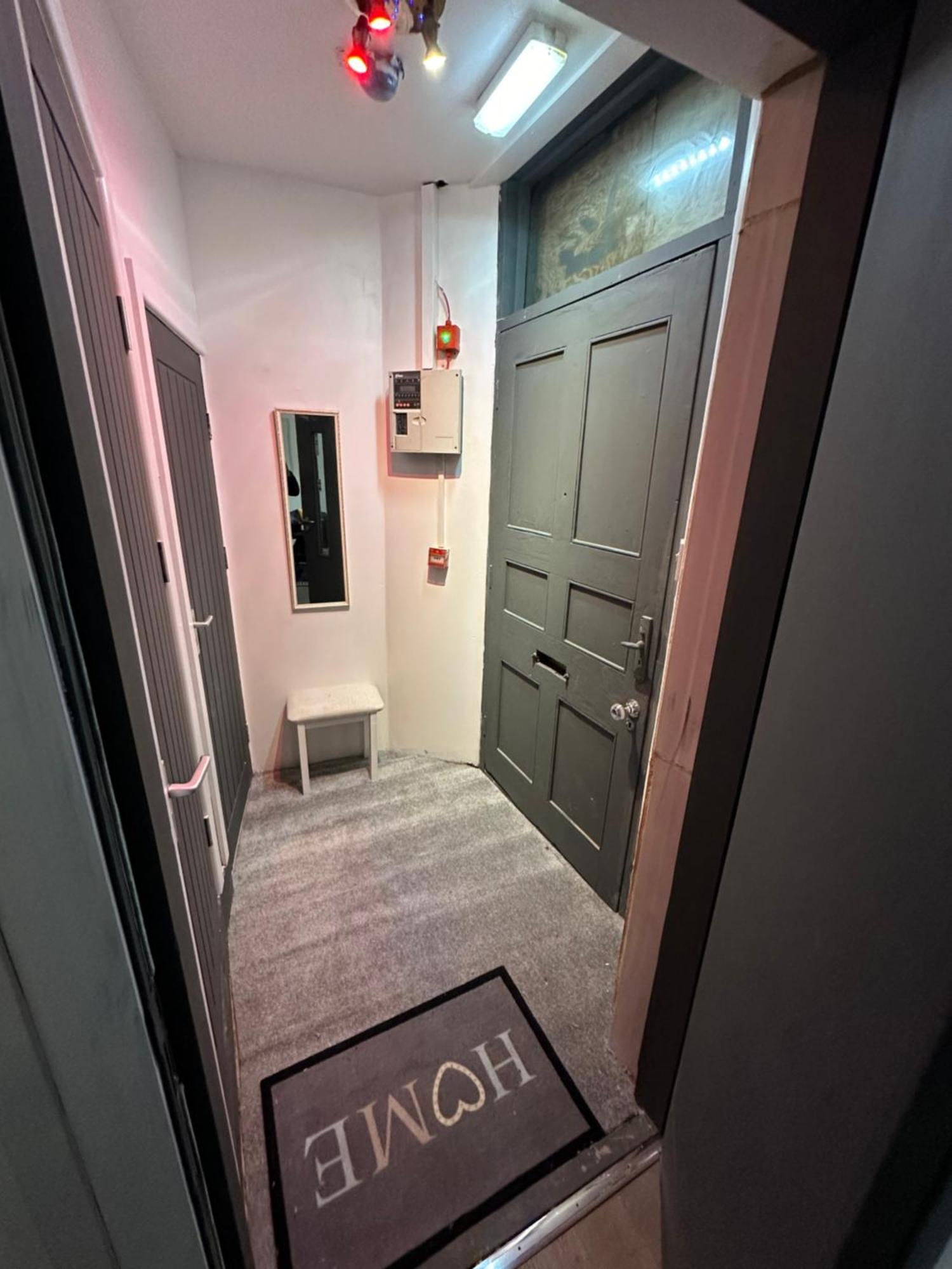 Apartment New York Style, Central, Canal River Don, 2 Levels, 6pp, Free Parking, 5g Wifi *